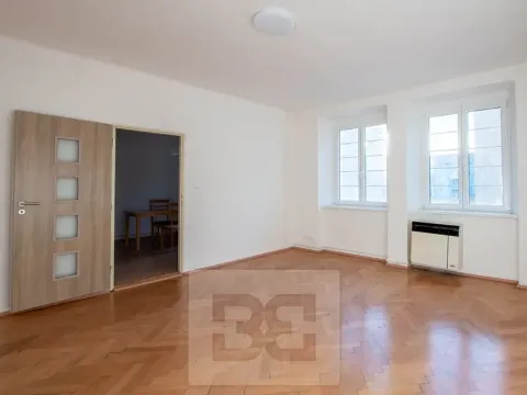 Pronájem bytu 2+kk, Praha - Libeň, U svobodárny, 60 m2