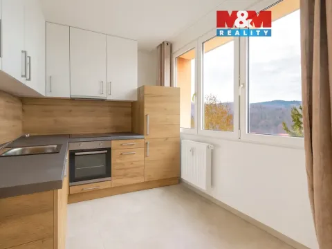 Prodej bytu 2+1, Český Krumlov - Plešivec, Sídliště Plešivec, 57 m2