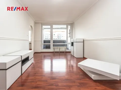 Pronájem bytu 3+1, Praha - Kobylisy, Frýdlantská, 67 m2