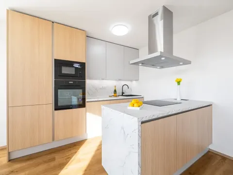 Prodej bytu 3+kk, Praha - Prosek, Vysočanská, 82 m2