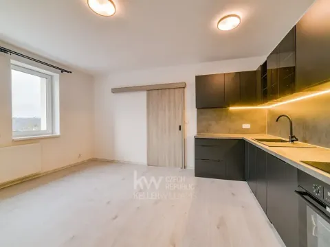 Pronájem bytu 3+kk, Cheb, 17. listopadu, 73 m2