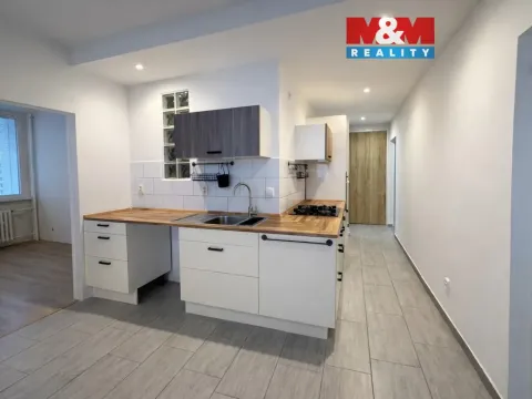 Pronájem bytu 3+1, Chomutov, Rooseveltova, 71 m2