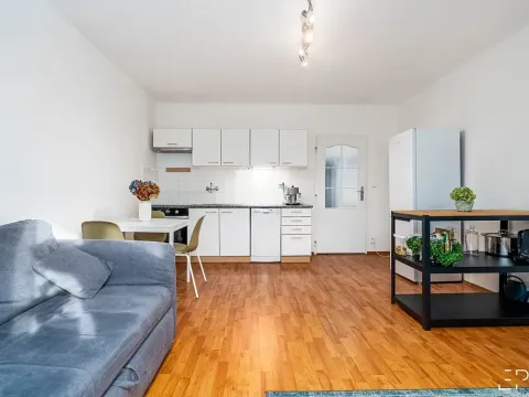 Prodej bytu 3+kk, Praha - Dejvice, Božkova, 69 m2