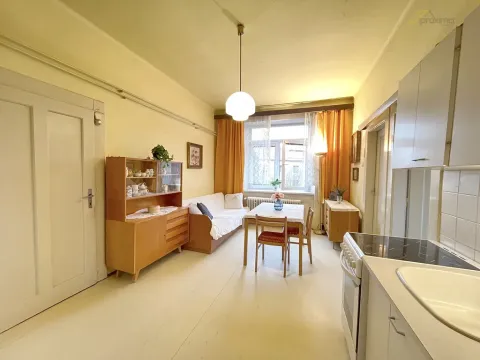 Prodej bytu 3+1, Kaplice, Linecká, 95 m2