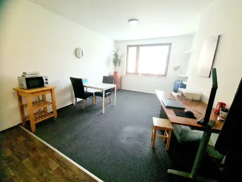 Pronájem bytu 2+kk, Praha, Proutěná, 50 m2