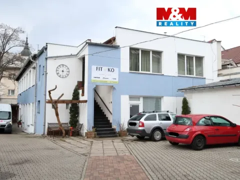 Pronájem obchodního prostoru, Pardubice - Zelené Předměstí, 17. listopadu, 140 m2