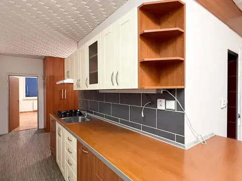 Pronájem bytu 3+1, Chomutov, 17. listopadu, 80 m2