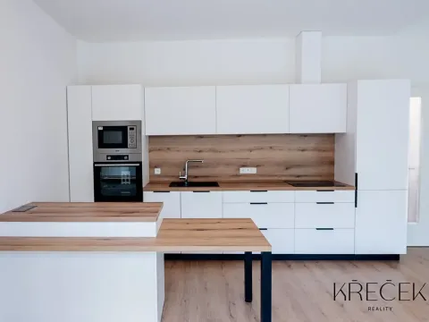 Pronájem bytu 1+kk, Třebíč, Tomáše Bati, 39 m2