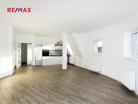 Pronájem bytu 3+kk, Ústí nad Labem, náměstí Prokopa Velikého, 86 m2