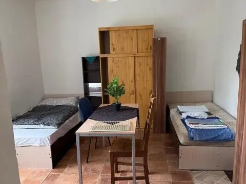 Pronájem pokoje, Praha - Uhříněves, Karla Guta, 25 m2