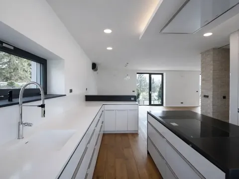 Pronájem rodinného domu, Praha - Modřany, 305 m2