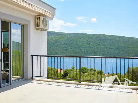 Prodej vily, Kumbor, Černá Hora, 320 m2