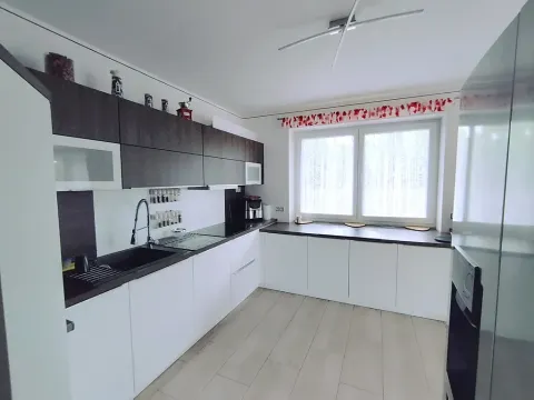 Prodej rodinného domu, Chýně, Ke Skále, 220 m2