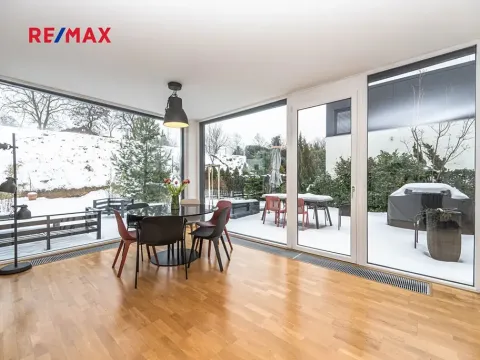 Pronájem vily, Praha - Lysolaje, 150 m2