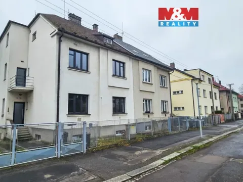 Pronájem bytu 3+1, Pardubice - Bílé Předměstí, Ke Tvrzi, 74 m2