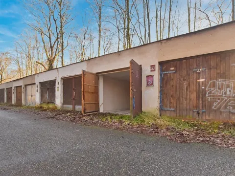 Pronájem garáže, Poděbrady, U Bažantnice, 16 m2