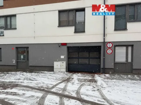 Pronájem garážového stání, Plzeň - Východní Předměstí, Rejskova, 16 m2