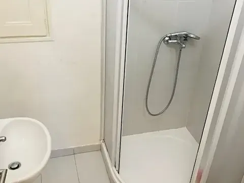 Pronájem bytu 1+kk, Praha, Slezská, 22 m2