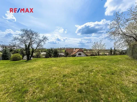 Prodej pozemku pro bydlení, Praha - Lochkov, 1550 m2