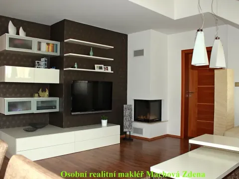 Pronájem bytu 3+kk, Praha - Strašnice, Gutova, 87 m2