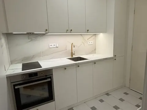 Pronájem bytu 1+kk, Praha - Vinohrady, Hradecká, 26 m2