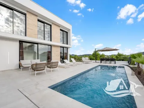 Prodej vily, Tribunj, Chorvatsko, 150 m2