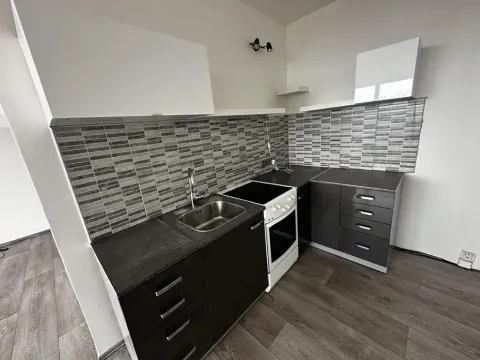 Pronájem bytu 3+1, Chomutov, Kundratická, 71 m2