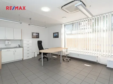 Pronájem ordinace, Praha - Nusle, Hradeckých, 62 m2