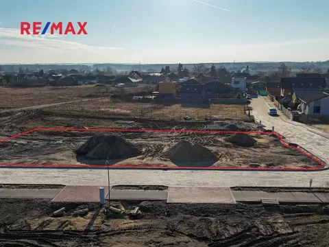 Prodej pozemku pro bydlení, Kly, 821 m2