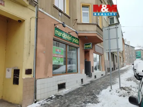 Pronájem obchodního prostoru, Ústí nad Labem - Klíše, Masarykova, 32 m2