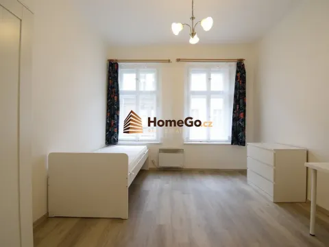 Pronájem bytu 1+kk, Praha - Vršovice, Sevastopolská, 17 m2
