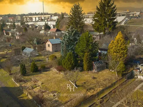 Prodej zahrady, Kladno, 303 m2