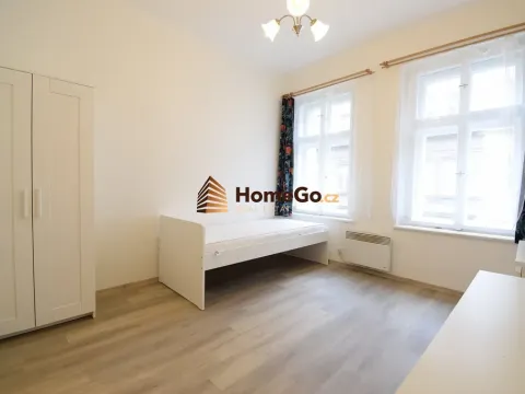 Pronájem bytu 1+kk, Praha - Vršovice, Sevastopolská, 17 m2