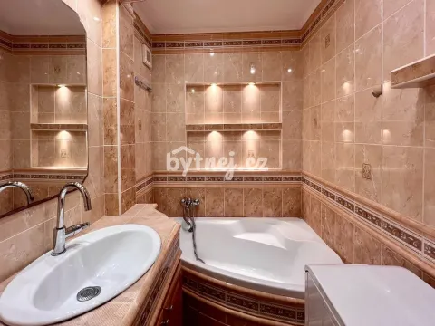 Pronájem bytu 3+1, Olomouc - Neředín, Zelená, 64 m2