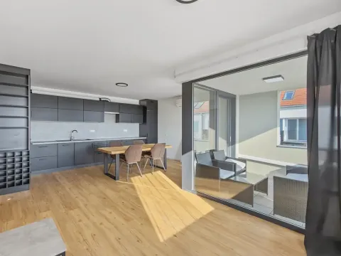 Prodej bytu 3+kk, Mikulov, 72 m2
