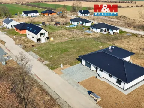 Prodej pozemku pro bydlení, Žáky - Štrampouch, 898 m2