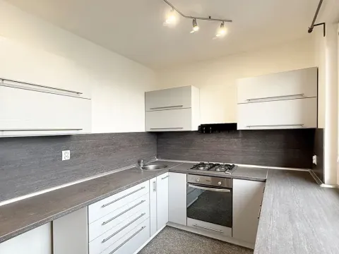 Pronájem bytu 2+1, Kadaň, Chomutovská, 61 m2