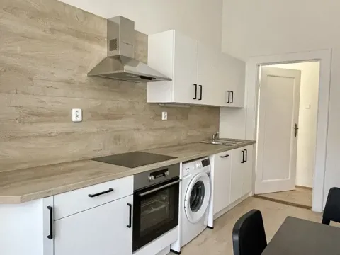 Pronájem bytu 3+1, Mariánské Lázně, Hlavní třída, 87 m2