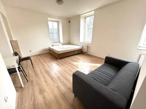 Pronájem bytu 1+kk, Praha - Zličín, Strojírenská, 32 m2
