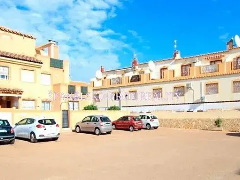 Prodej bytu 3+1, Alicante, Španělsko, 60 m2