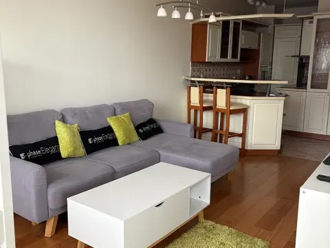 Pronájem bytu 2+kk, Praha - Hlubočepy, Voskovcova, 45 m2