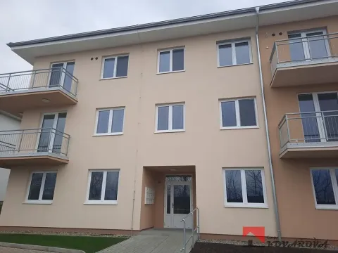 Pronájem bytu 2+kk, Kralupy nad Vltavou, Souběžná, 38 m2