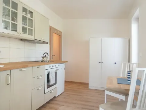 Prodej bytu 1+kk, Čím, 25 m2