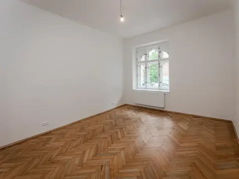 Pronájem kanceláře, Praha - Vinohrady, Mánesova, 52 m2