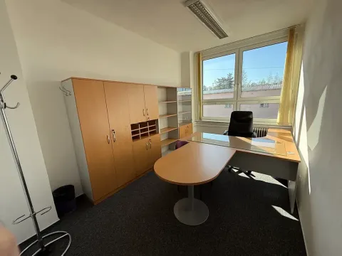 Pronájem kanceláře, Boršov nad Vltavou, Průmyslová, 14 m2