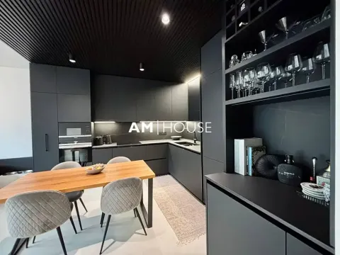 Pronájem bytu 3+kk, Praha - Karlín, Sokolovská, 80 m2