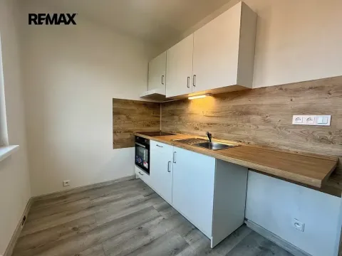 Pronájem bytu 3+1, Kadaň, Chomutovská, 70 m2