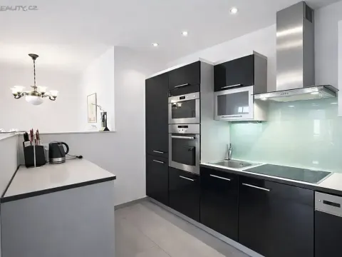 Pronájem bytu 3+kk, Praha - Žižkov, Pod Parukářkou, 75 m2