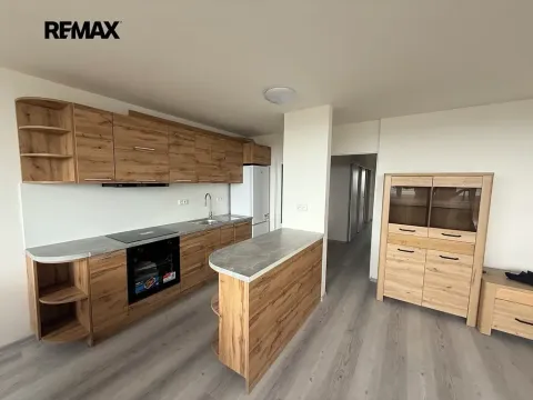 Pronájem bytu 3+kk, Praha - Petrovice, Frostova, 71 m2