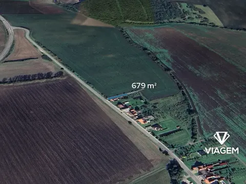 Prodej pole, Bánov, 679 m2